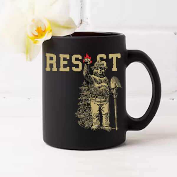 Protect Our National Parks Defund Doge Parks Not Profits, Resist Save Our Parks Bear Mug