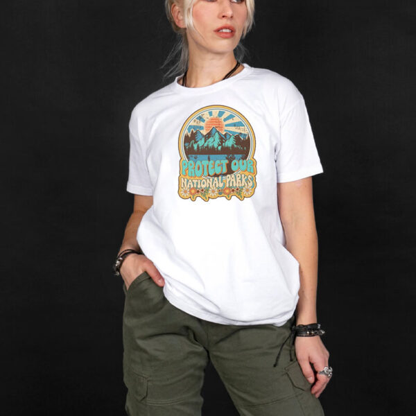 Protect our national parks retro climate call to action groovy hippie Essential T-Shirt